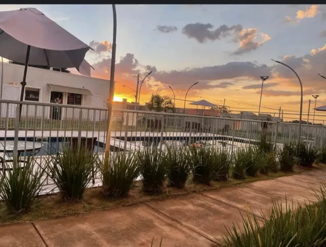 Lindo apartamento novo no Canto das Gaivota com Jardim 