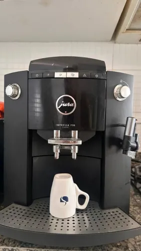Maquina de café JURA F50