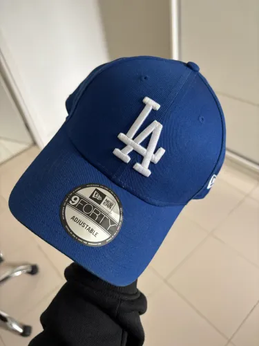 Boné New Era Azul e boné Lacoste