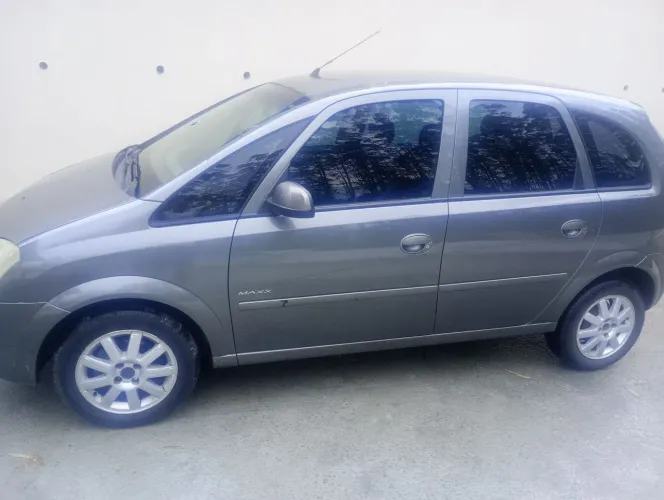 Chevrolet Meriva Maxx 1.4 MPFI 8V Econoflex 5P 2012