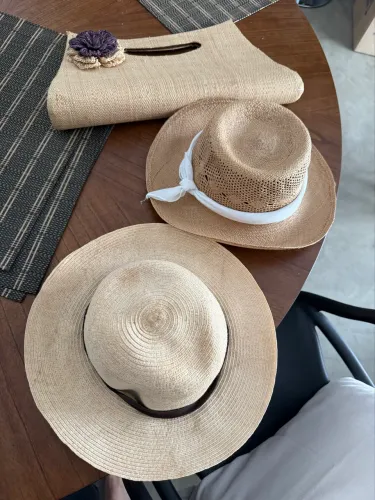 2 chapéus e 1 bolsa de praia - cia marítima