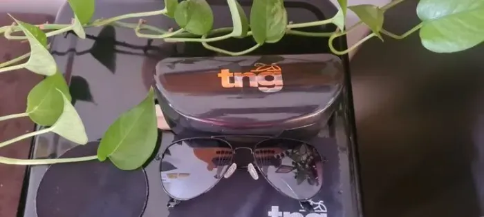 Óculos preto modelo aviação tng degrade<br>estado de novo<br>usado 1x<br><br>$80