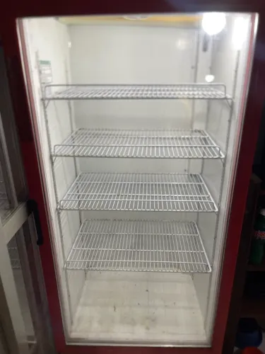 freezer expositor vertical funcionando perfeitamente