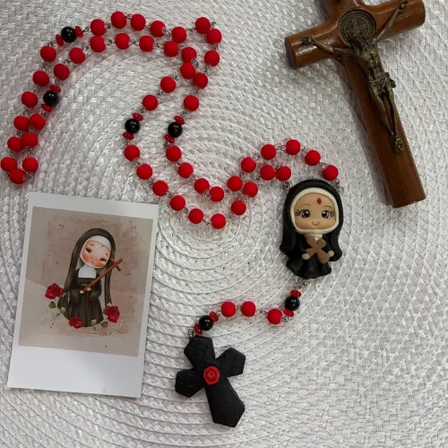 Terço artesanal Santa Rita de Cássia 