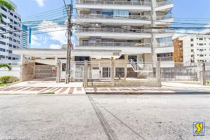 Apartamento com 2 suítes e 2 vagas próximo ao Shopping Pátio Dom Luís