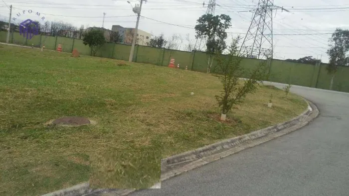 Excelente terreno de esquina no Campos do Conde II em Sorocaba