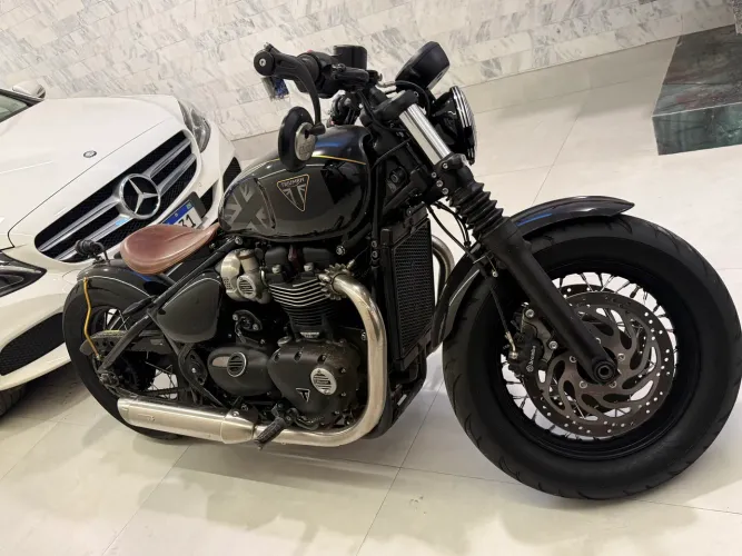 Triump bobber 1.200