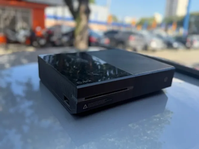 Xbox one + volante logitech