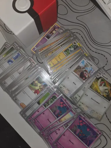 POKÉMON TCG - Bulk com 150 Cartas Originais