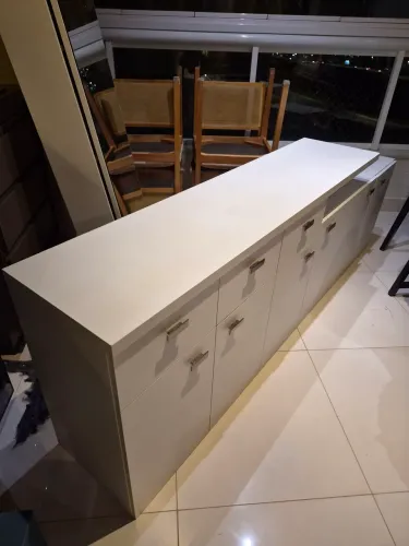 Balcão/Rack em MDF Creme - 2,10 m - 3 Gavetas, Sapateira e Armários