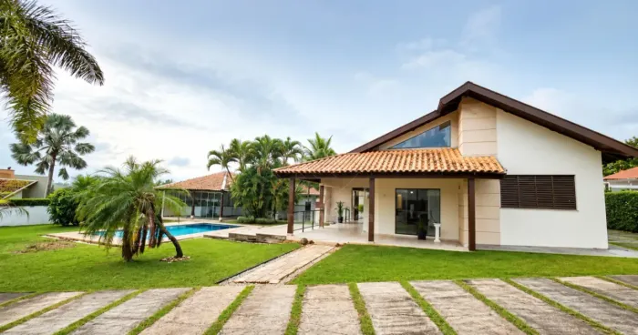 Casa para Locação no Condominio Recanto do Salto com 4 quartos em Londrina