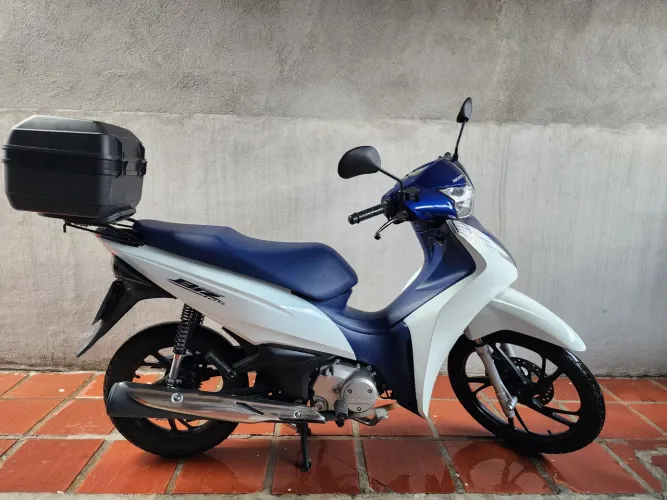 Honda Biz 125 Ex 2023 8 mil km Apenas