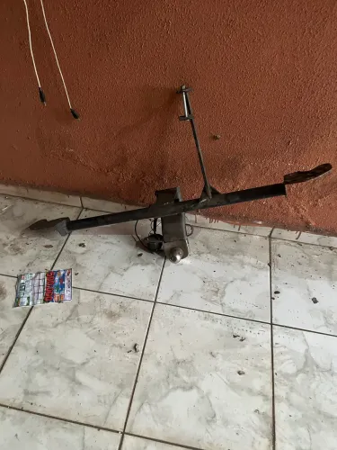 Engate para Doblò usado. Mas em perfeita condição de instalação  engate para Doblò 
