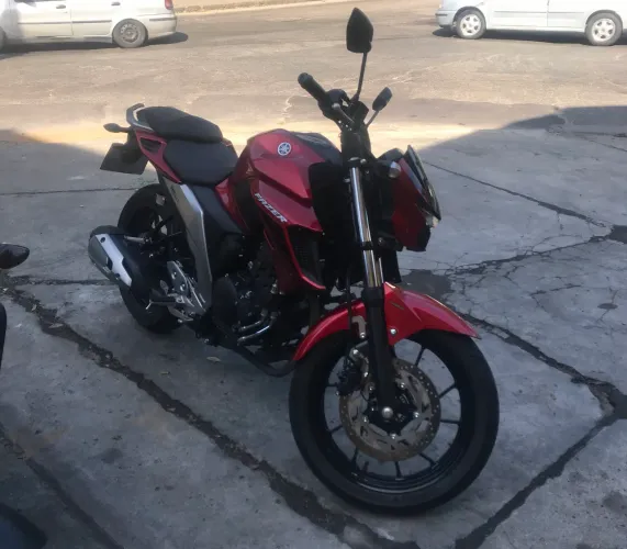Yamaha FZ 25 250 2023 único dono