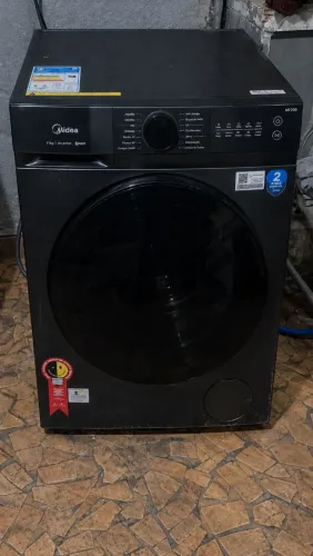 Máquina de lavar lava e seca