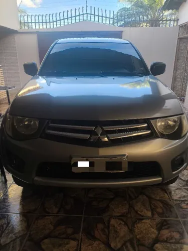Mitsubishi L200 Triton HLS 2.4 Flex 16V CD Mec. 2015