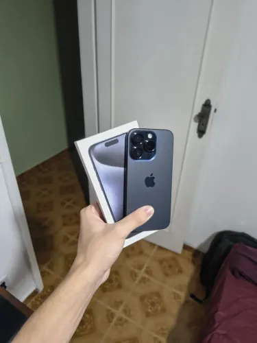 iPhone 15 Pro + Smartwatch + Fone Sem Fio