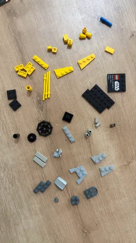 LEGO 9674 Star Wars Naboo Starfighter & Naboo