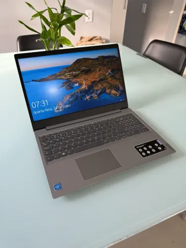 Notebook Seminovo Lenovo Ideal Para Estudos e Trabalhos (Aceito Cartão)