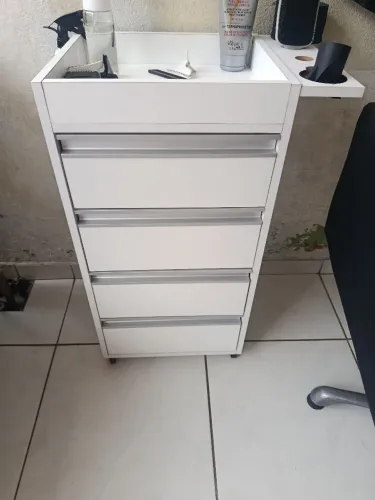 CARRINHO AUXILIAR DE BARBEIRO/ CABELEIREIRA