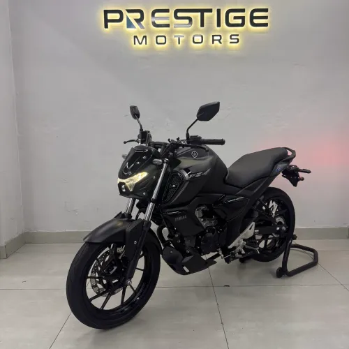 YAMAHA FZ15 2026 - 7 MIL KM - ESTADO DE ZERO - GARANTIA DE FÁBRICA