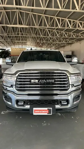 Ram 3500 Limited Longhorn 6.7 TB CD Diesel 2024