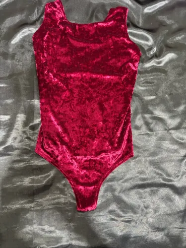 Desapego 5 Bodys Femininos Variados - Lindos (Novos/Pouco Uso)