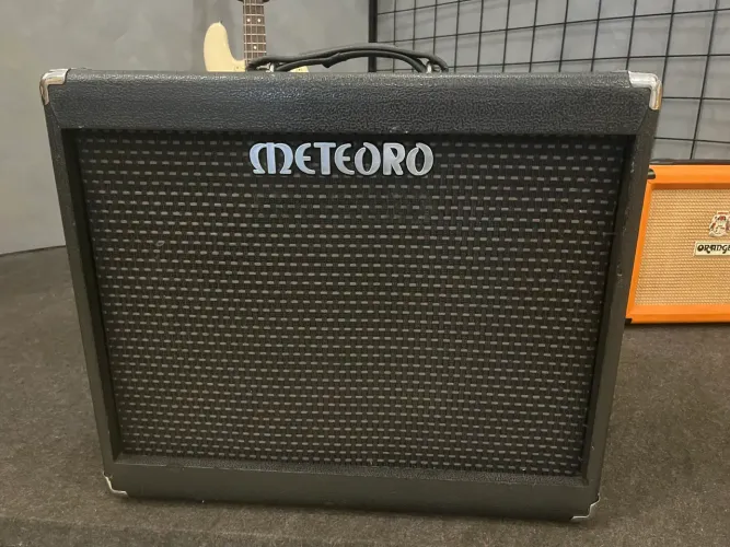 Amplificador Valvulado Meteoro MGV 30