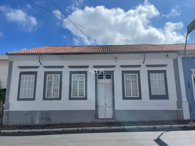 Casa à venda no Centro Histórico de Itu, 774m² de área total em uma das principais ruas da