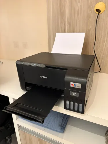 Impressora Multifuncional Epson EcoTank L3250 Wi-Fi (Pouco Usada!)