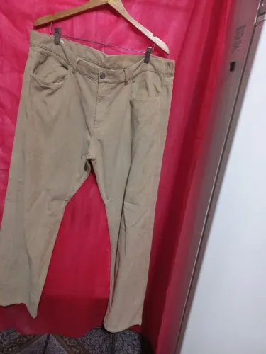 Calça masculina Lacoste tamanho 42