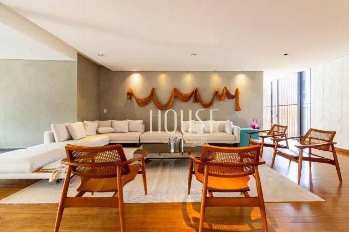 Casa à venda em condomínio fechado em Itu | 700 m² em Fazenda Vila Real de Itu | CA4306