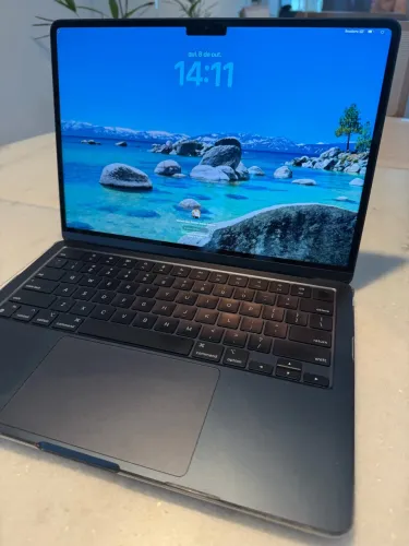 MacBook Air M2 muito novo- único dono
