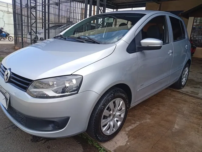 Volkswagen Fox 1.6 MI I Motion Total Flex 8V 5P 2012
