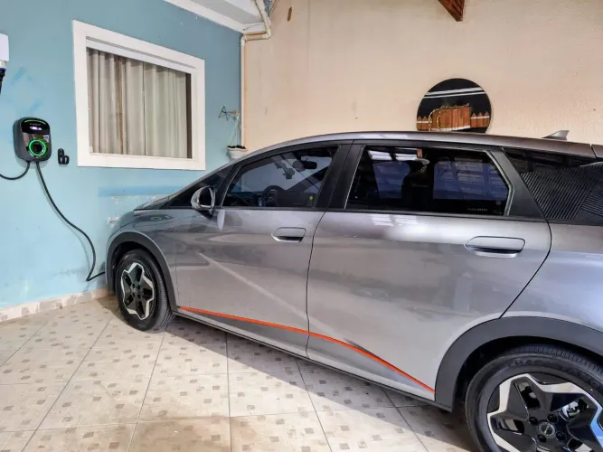 BYD Dolphin EV (Elétrico) 2024