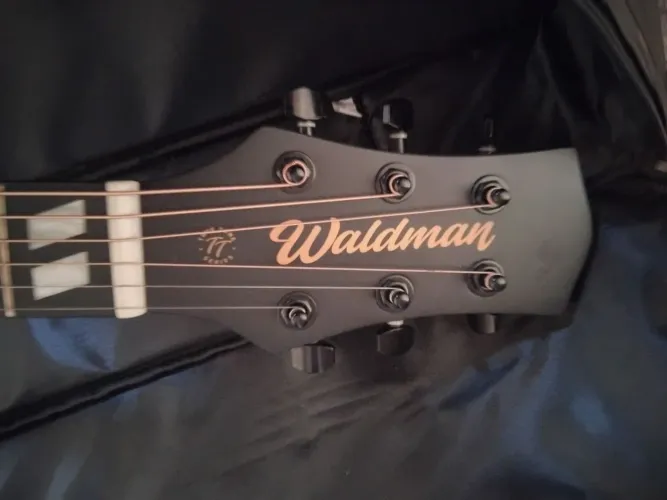 Violão eletroacústico