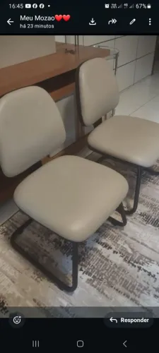 Vendo duas cadeiras pra sair logo