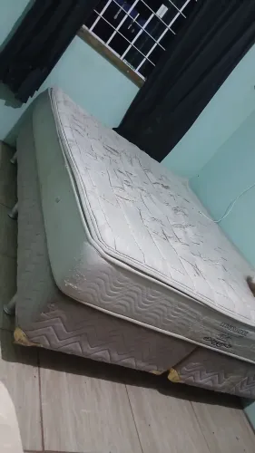 Cama Box Queen 