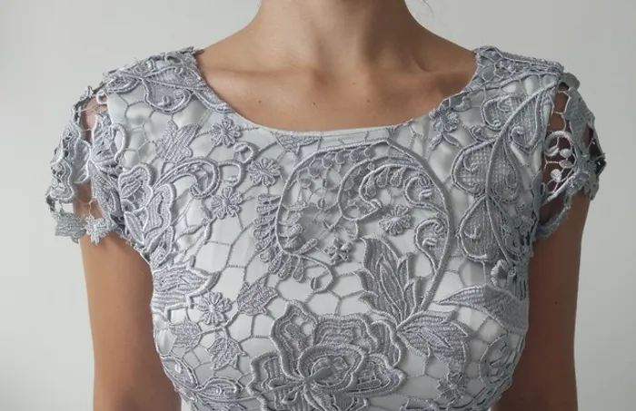 Vestido de renda cinza NOVO