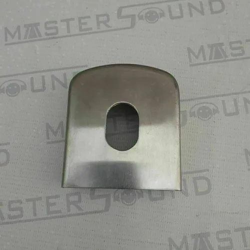 Calha cromada para engate. Nova. Colocada.