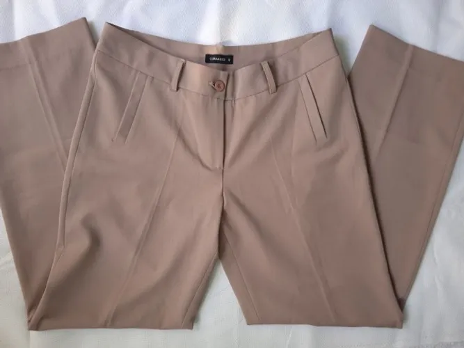 Calça de alfaiataria feminina de $115 Por $50 LIMPA ESTOQUE!