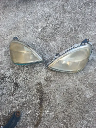 Farol direito mercedes classe a 99