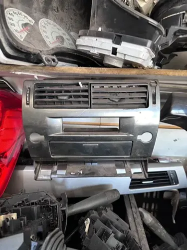 Moldura centra c4 Citroen usada 
