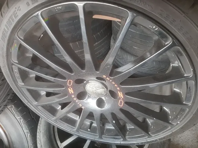 Roda aro 19 raiada Black piano Oz Mercedes 5x112 usadas