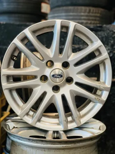 Rodas 16" Originais Ford Focus 2012