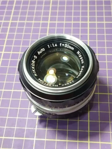 Lente Nikon Nikkor-S Auto 1:1.4 f=50mm