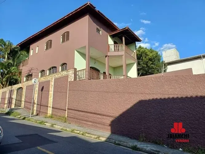 Sobrado para locação comercial com ótima localização, Mogi das Cruzes/SP.