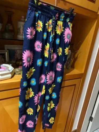 Calça de seda estampada