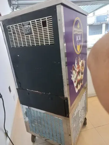 Excelente Máquina de açaí e cupuacu