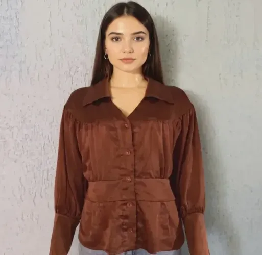 29_Camisa de cetim Verilda / Tam G 